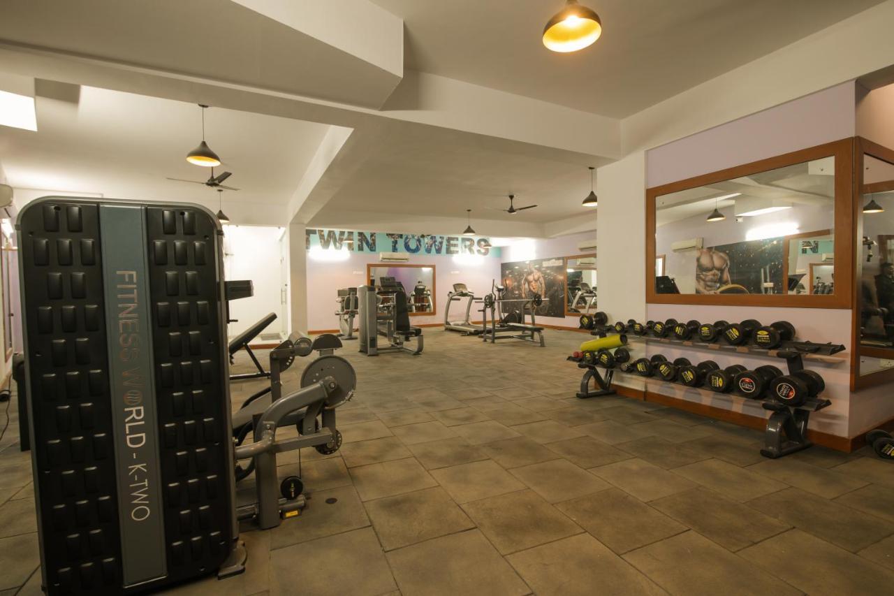 Twin Towers Bed & Breakfast Greater Noida Exterior photo