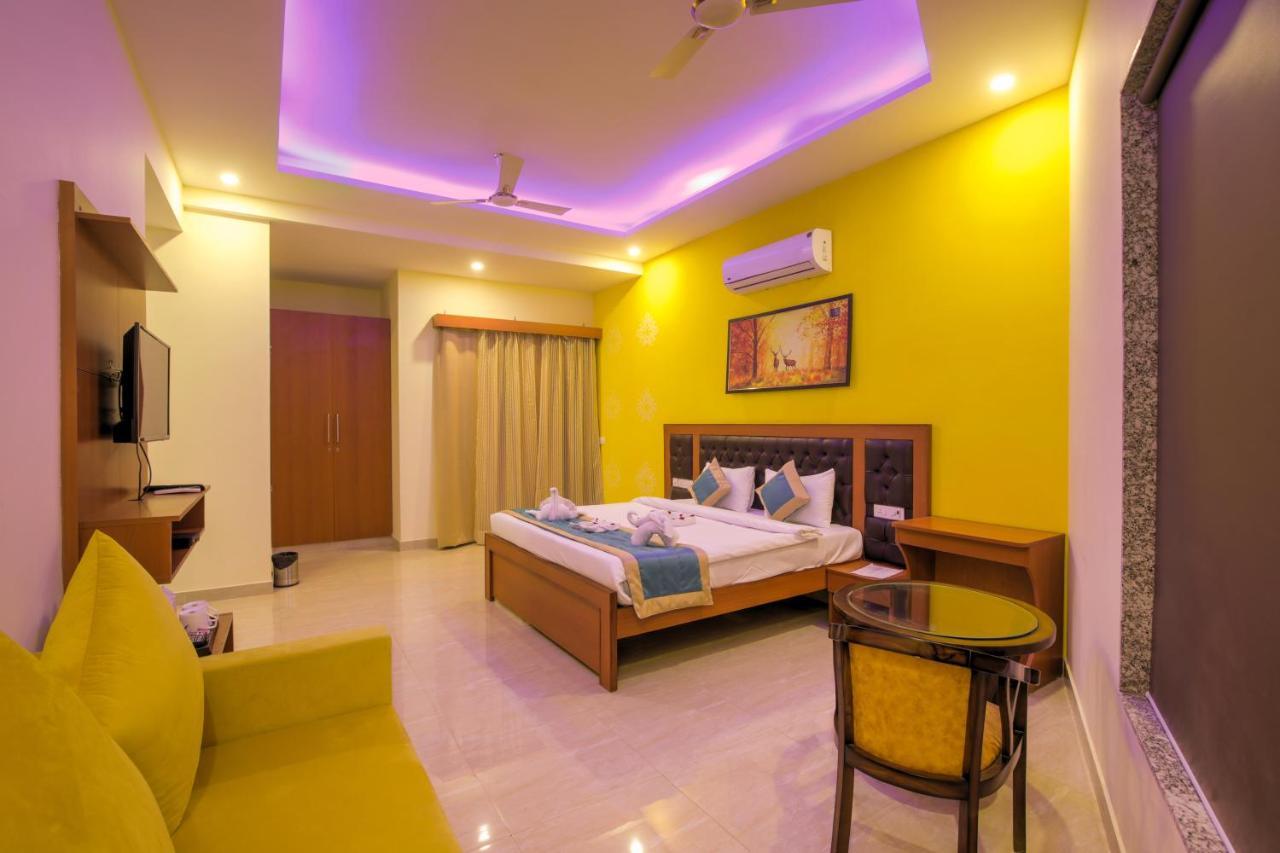Twin Towers Bed & Breakfast Greater Noida Exterior photo